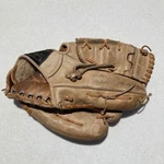 Vintage Wilson A2650 Bobby Bonds Professional Mitt Baseball Glove Rht. Fixed Price $32.00.