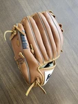 Baseball Glove Child's Franklin Field Masters 4609 1/2" Good Condition. Fixed Price $12.00.