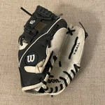 Wilson T-ball Baseball Glove Mitt New York Yankees 10 Mlb AD2RB16NYY Right Hand. Fixed Price $9.95.