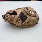 Spalding Joe Torre Professional Model Catchers Mitt Vintage Great Condition. Fixed Price $39.98.