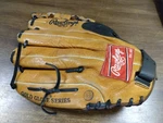 Rawlings GG30SF 13 Gold Glove Stacked Web Fastpitch Softball Right Throw. Fixed Price $42.99.