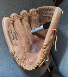 Rawlings PP130M Player Preferred Baseball Glove 13" Left Hand Throw Leather. Fixed Price $39.99.
