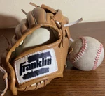 Franklin Field Master Baseball Glove Rht Youth 9.5" T-ball 4609 Brown Deer Touch. Fixed Price $7.00.