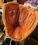 Spalding Top Grain Leather Ultima 600 Crescent Web Mod 42-311 Baseball Glove Rht. Fixed Price $23.95.