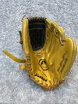 Franklin Fieldmaster Cfs 22606 10.5 Inch Baseball Righty Rh Thrower Dura-bond. Fixed Price $13.99.