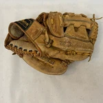 Wilson A2151 Richie Zisk Pro Special Right Hand Throw Leather Baseball Glove. Fixed Price $17.56.
