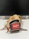 Rawlings Heart Of The Hide 11.5" Web Rht Baseball Glove PRO200. Fixed Price $195.00.