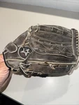 Royale 892225 Baseball Glove Steerhide Right Hand Throw. Fixed Price $19.99.