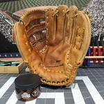 1960S Montgomery Ward 60-21150 Pennant Series Baseball Glove Arc. Fixed Price $41.70.