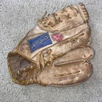 Vintage Mizuno Mt 2025 Crest Baseball Glove Leather. Fixed Price $17.00.