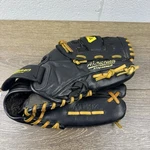 Akadema Atm 92 Baseball Glove Mitt Infield Pitcher Black Youth Sz 11.5 Rht. Fixed Price $34.99.