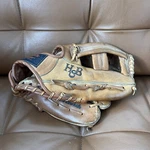 Louisville Slugger K1997 Baseball Glove 12" Mens Rht Leather Graig Nettles. Fixed Price $19.96.
