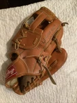 Rawlings RBG118 Robin Yount Baseball Lh Glove,r Hand Thrower Leather. Fixed Price $26.00.