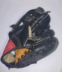 Louisville Slugger GMG11SV Inches Baseball Glove Leather Pealing Places. Fixed Price $11.50.