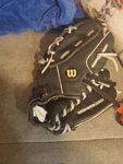 Wilson Black Leather Right-hand 5 Finger Baseball Glove Mlb Logo One Size. Fixed Price $24.39.