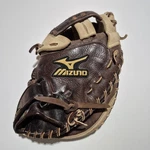 Mizuno GXS-92 34 Womens Girls Fastpitch Softball Catchers Mitt Right Throw. Fixed Price $121.49.