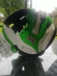 Franklin Sports 8.5" Fielding Glove Right Hand Baseball Performance Teeball. Fixed Price $10.00.