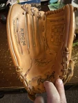 Rawlings RBG6TL Ken Griffey Jr Fielders Baseball Glove 12.5 Fastback Model. Fixed Price $35.00.