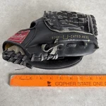 Rawlings Glove RBG100BW Youth Kids Throw Right Rh Baseball Black Cal Ripken. Fixed Price $11.70.