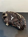 Mizuno GXS-90F2 Women Girls Deep Pocket 34 Softball Catchers Mitt Right Throw. Fixed Price $99.87.