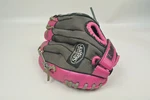 Louisville Slugger Diva Series Youth Rht 10.5" Baseball Glove DV14HP. Fixed Price $13.99.