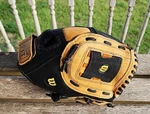 Wilson Genuine Leather (A2451) 11" Custome Fit Youth Baseball Glove Rht. Fixed Price $30.00.