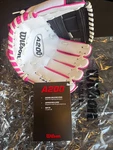 Wilson A200 White Pink Black T-ball Glove 10" Rh Unisex Kids Nwt. Fixed Price $15.95.