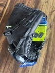 Mizuno GMVP-1259PRG Women Fast Pitch Softball Glove Super Condition Nwt. Fixed Price $75.00.