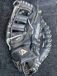Akadema Prodigy Series Glove AHC94 Right Hand Thrower 11 1/2 Inch. Fixed Price $39.99.