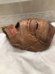 Macgregor BM3P Tony Perez 11.5 Big Dipper Baseball First Mitt Right Throw. Fixed Price $100.00.