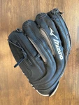Mizuno Black Baseball Glove Rht Gpm 1202 Pro Series. Fixed Price $21.99.