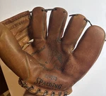 Vintage Spalding Made Usa 42-273 Roger Craig Form Pocket Nylon Stitched Used. Fixed Price $15.00.