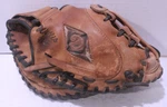 Diamond IX3 Elite Series FI325 Cattchers Mitt Glove Rht Fastpitch Baseball. Fixed Price $44.99.