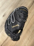 Spalding Leather Yogi Berra Autographed Stadium Series Catchers Mitt 42-085 New. Fixed Price $38.00.