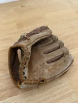 Vintage Sears Youth Baseball Glove Rh Thrower, 16152 Good Condition. Fixed Price $9.99.