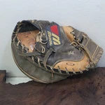 Mizuno GXC-1060 Catcher Mitt Made Usa 2-TONE Leather Adult. Fixed Price $55.00.