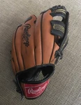 Rawlings Baseball Ken Griffey.jr Model RBG185TB. Fixed Price $12.49.