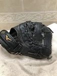 Mizuno GXF-102 Boys Fully Broken In 12 Baseball First Mitt Right Throw. Fixed Price $100.00.