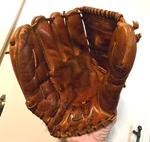 Vtg 1960S Rawlings 60-4231 Stan Musial Speed Trap Left Hand Throw Baseball Glove. Fixed Price $35.00.