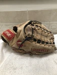 Louisville Tpx-pro X1200T Horween Leather Six-shooter Baseball Glove Right. Fixed Price $300.00.