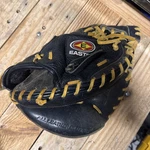 Easton Black Magic BMX2 Baseball Catchers Glove Right Hand Thrower. Fixed Price $19.99.