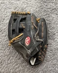 Rawlings Rht Pro Taper 1/4 Leather Baseball Glove Model A1225B. Fixed Price $112.47.