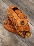 Mag Plus MP-3497 11 1/2 Baseball Ez Catch Pocket. Fixed Price $15.30.