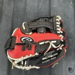Rawlings Playmaker Series WPM105BSS Tee Ball Glove 10.5". Fixed Price $14.99.
