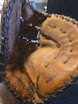 Easton Natural Series NAT30 Catcher's Mitt Baseball Glove Brown Black Leather. Fixed Price $40.00.