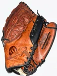 Wilson Demarini Canyon Leather 13 1/4 A2610 US5 Rh Glove Ultimate Softball. Fixed Price $29.00.
