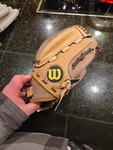 Baseball Glove 11 Inch Wilson Fast Pitch A440 For Right Hand Throw. Fixed Price $30.00.