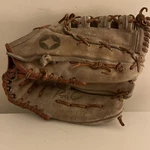 Spalding Vintage 1970S Hof Rod Carew 42-5355 Game Model Rare Baseball Glove Rht. Fixed Price $27.03.