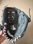 Wilson 9" T-ball Youth Baseball Tee Glove Rht WTA01RB15B59 Black / Pink. Fixed Price $9.99.