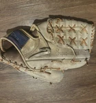 Vintage Rare Spalding 42-317 Joel Horlen Professional E-z Flex Glove Steerhide. Fixed Price $28.00.